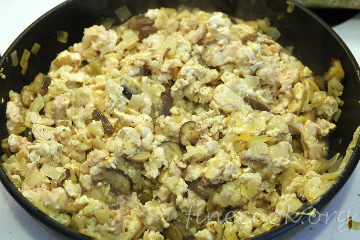 Курица фаршированная блинами Курица фаршированная блинами