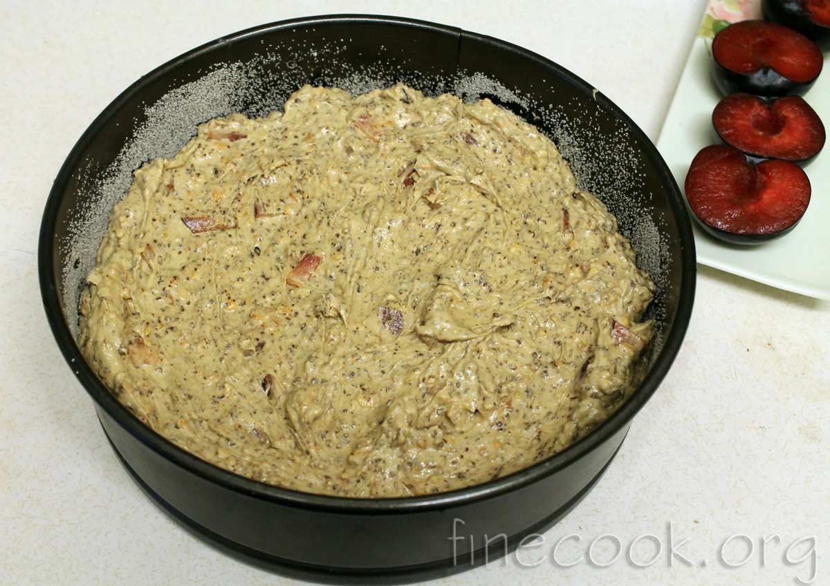 Пирог со сливами, фундуком и шоколадом Пирог со сливами, фундуком и шоколадом