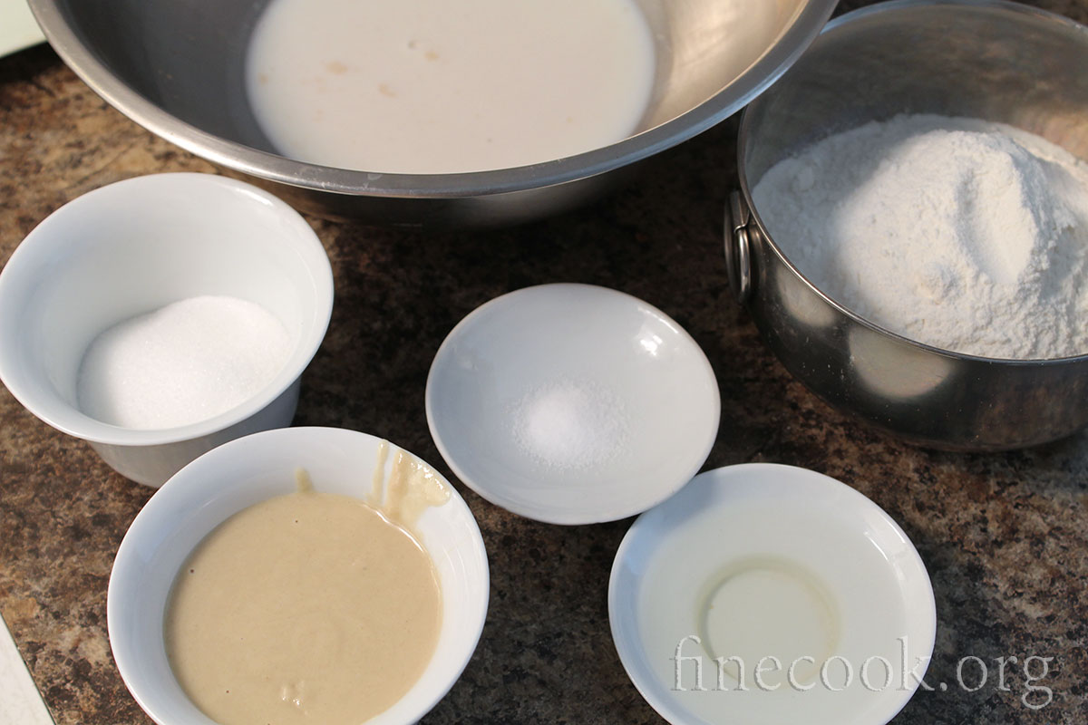 Булка с тахини