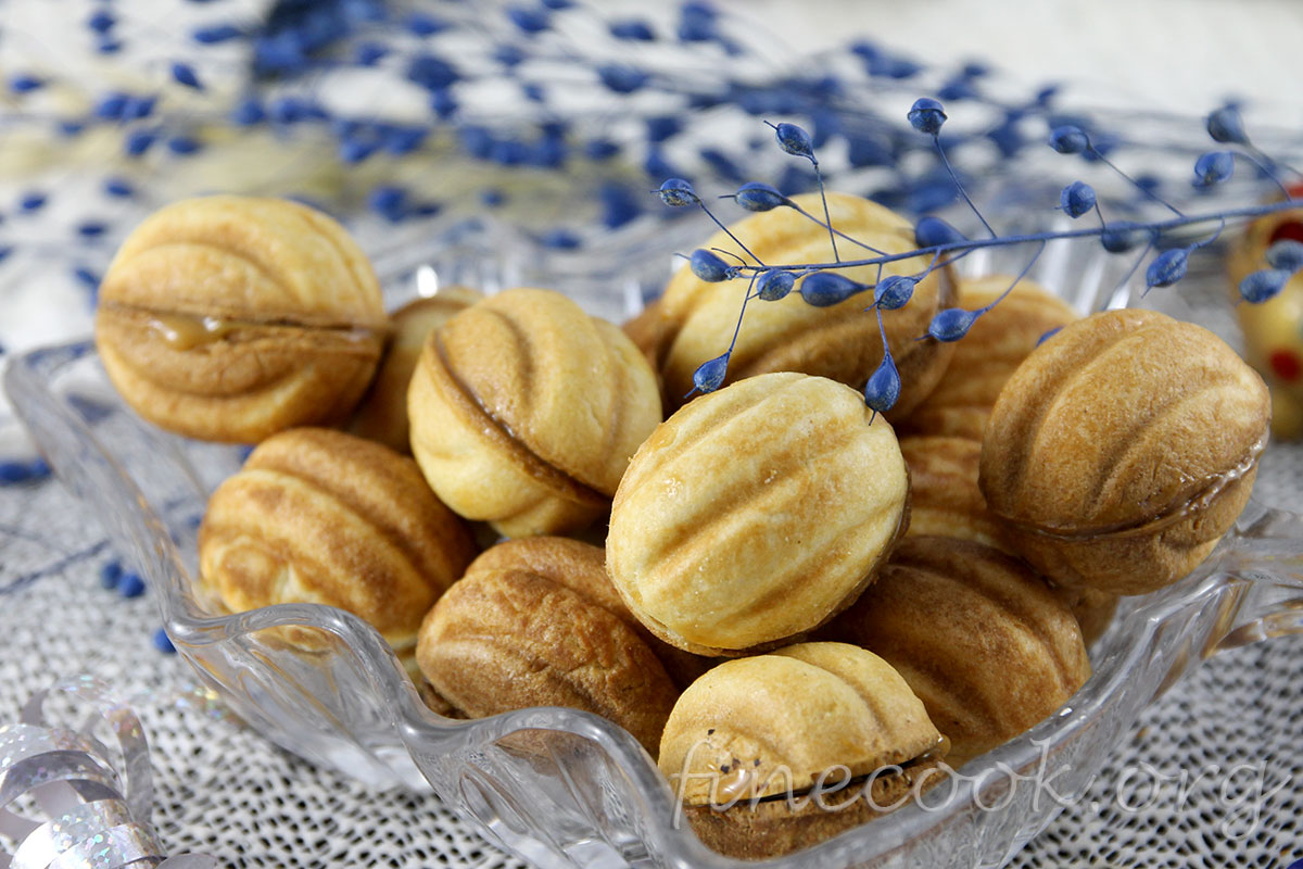 Орешки со сгущёнкой