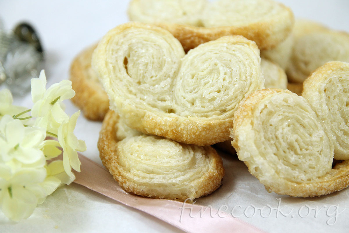 Ушки слоёные