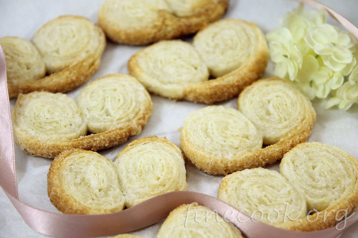 Ушки слоёные