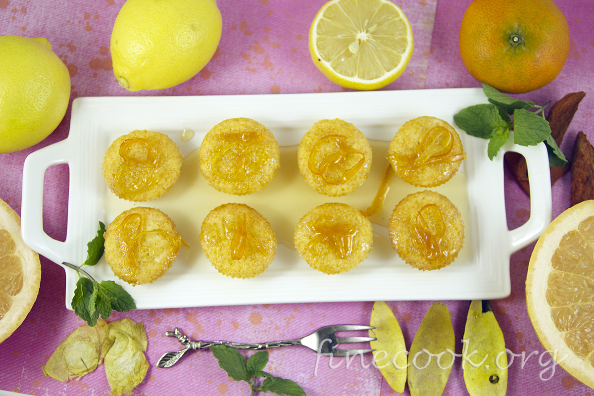 Лимонные мини-бисквитики в грейпфрутовом сиропе
