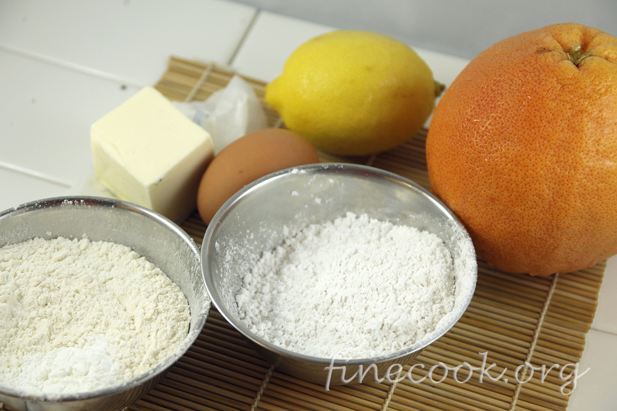 Лимонные мини-бисквитики в грейпфрутовом сиропе